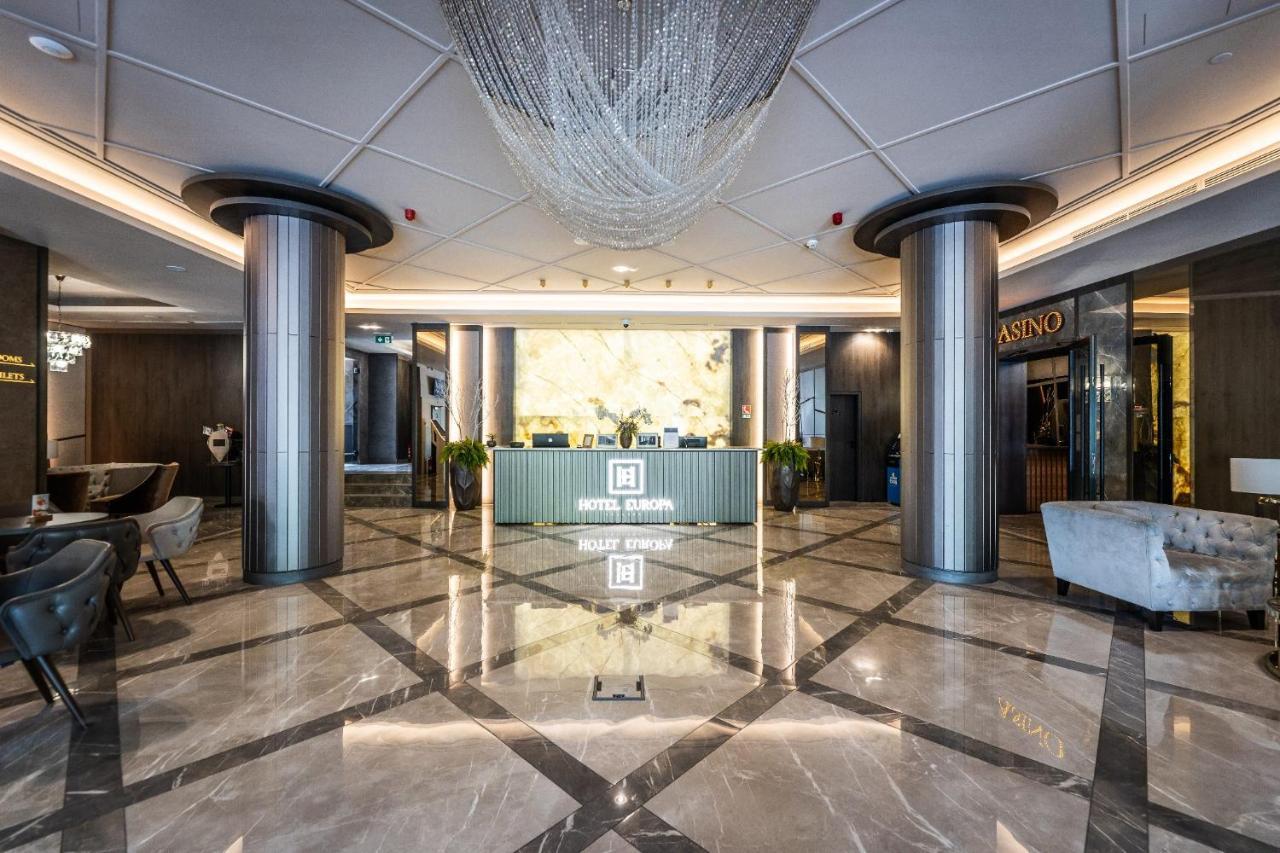 Hotel Europa Komárno エクステリア 写真